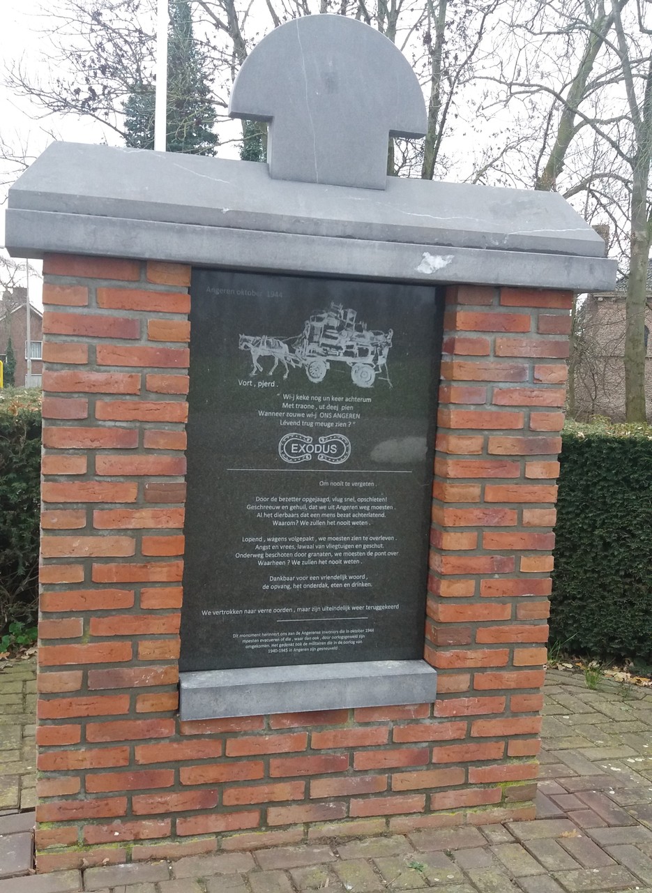 Exodus Evacuation Monument and Mass Grave 